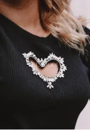 Sweter ze zdobieniem Heart czarny 2