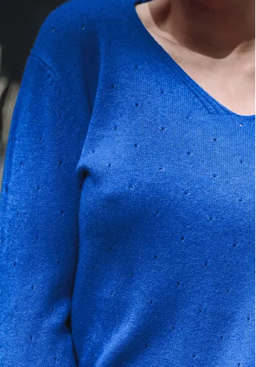 Ażurowy sweter Mills kobaltowy 6
