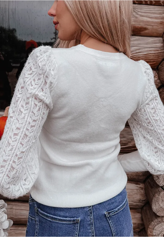 Prążkowana bluzka z koronkowymi rękawami Lace biała 5