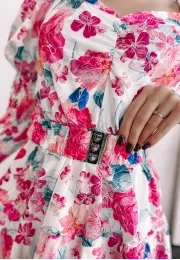 Sukienka mini Meadow biało-różowa 3