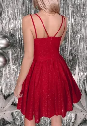Brokatowa sukienka na cienkich ramiączkach Glare czerwona 2
