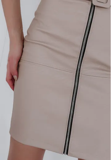 Ołówkowa spódnica z imitacji skóry Velvet ecru 4