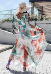 Kwiecista sukienka asymetryczna z długim rękawem Fascinate biało - miętowa 3