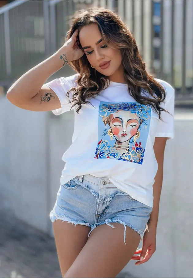 T-shirt z krótkim rękawem i niebieskim nadrukiem Frida 6